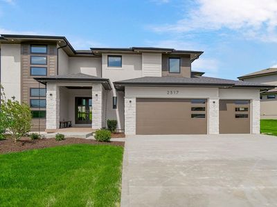 2517 NE Woodland Oak Cir, Lees Summit, MO, 64086
