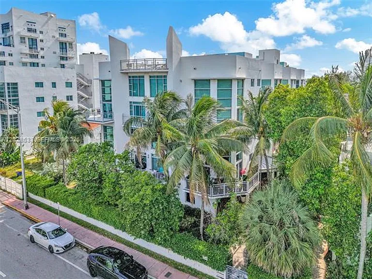 7728 Collins Ave #5 — Photo 51
