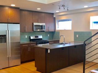2206B California Ave SW, Seattle, WA 98116