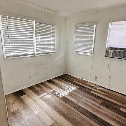 5th image of 168 Vindale Ave