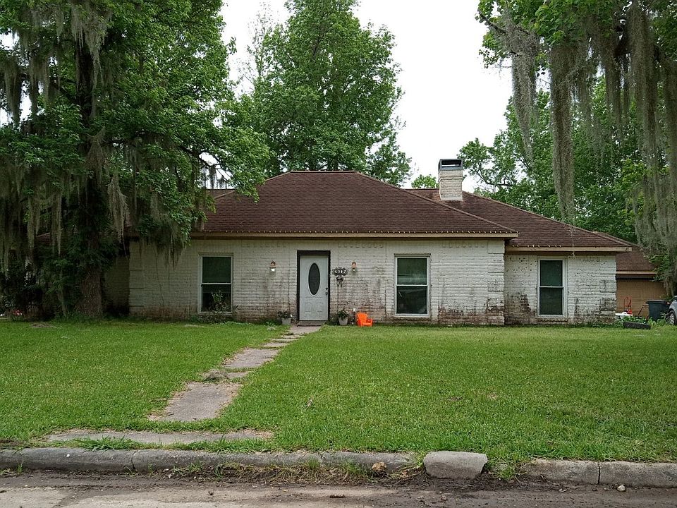 1st image of 2605 N Woodloch St