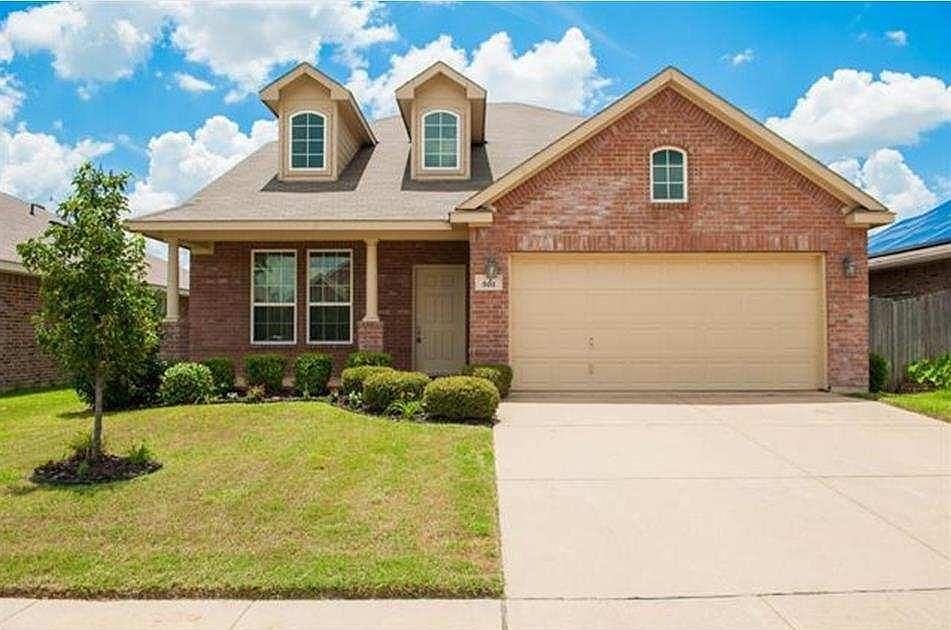 1st image of 501 Crescent Creek Ln