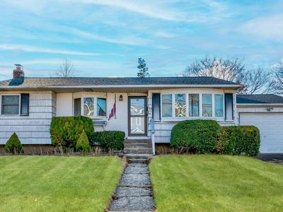 34 Walnut Avenue, Farmingdale, NY, 11735