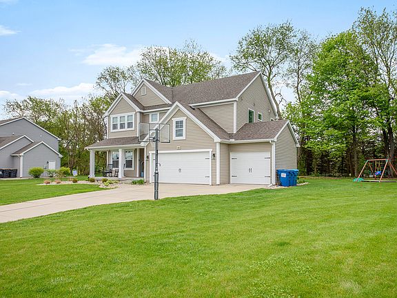 3rd image of 8102 Hemel Ln