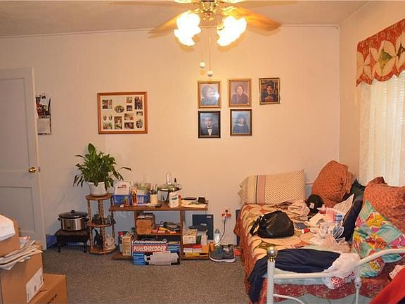 5th image of 217 Charles Dr
