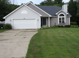 400 96th Ave, Holland, MI 49423