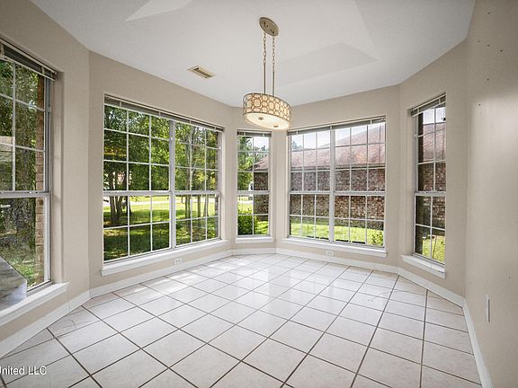 5th image of 8004 Martin Bluff Rd