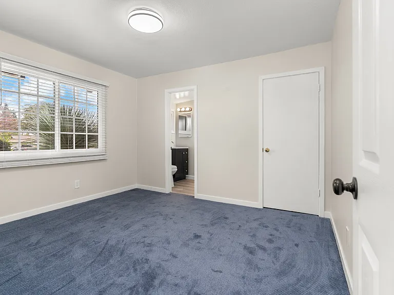 11518 Toerge Dr — Photo 16
