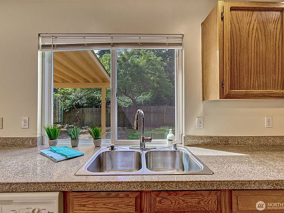 3rd image of 912 137th Street SW