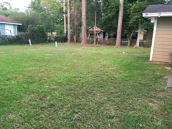 3rd image of 5140 Folsom Dr