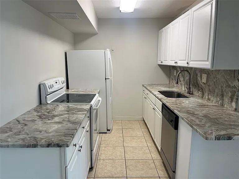 10355 Paradise Blvd #113 — Photo 5