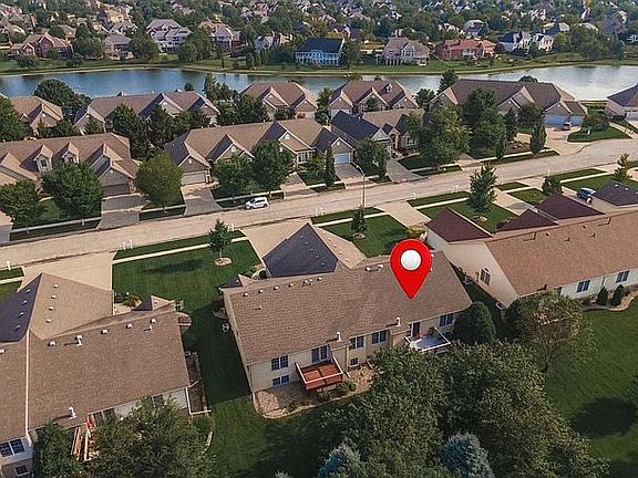 2nd image of 19 Inglewood Ln