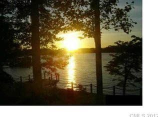 180 Fawn Ln, Mooresville, NC 28117