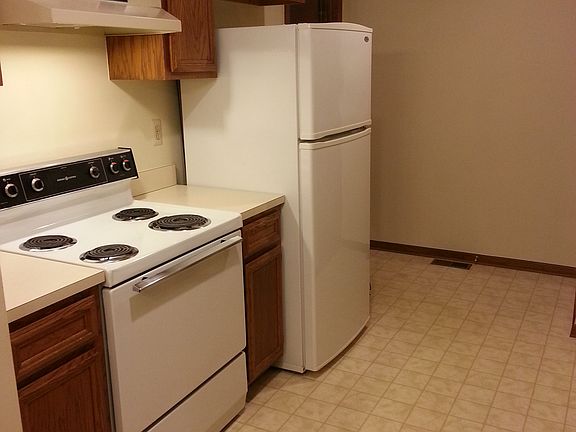 2nd image of 49135 Conway Ct
