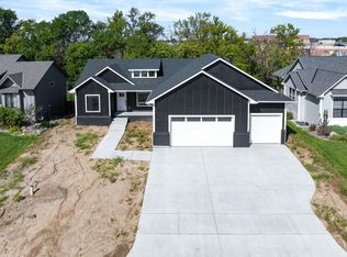 1157 S Crabtree Ln, Goddard, KS 67052