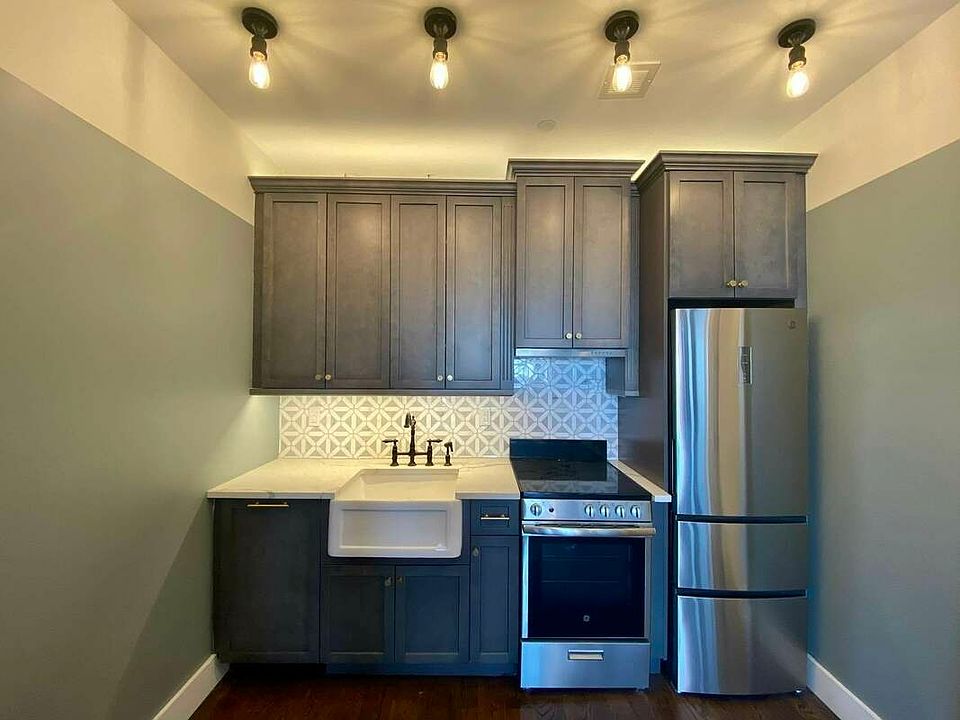 1st image of 61 Metropolitan Ave #616