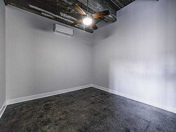 3rd image of 225 McWhorter St #302