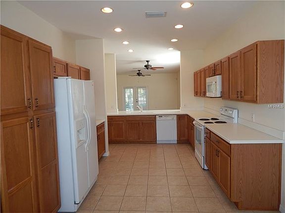 2nd image of 1002 Blue Heron Way