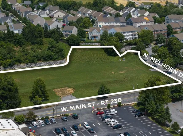 100 N Melhorn Dr, Mount Joy, PA 17552