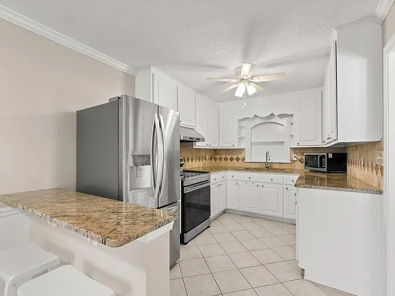 491 Morningside Dr — Photo 9