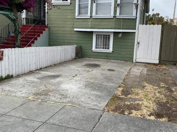 1221 38th Ave, Oakland, CA 94601