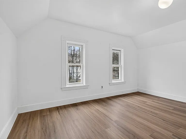 166 Elliot St #2 — Photo 10