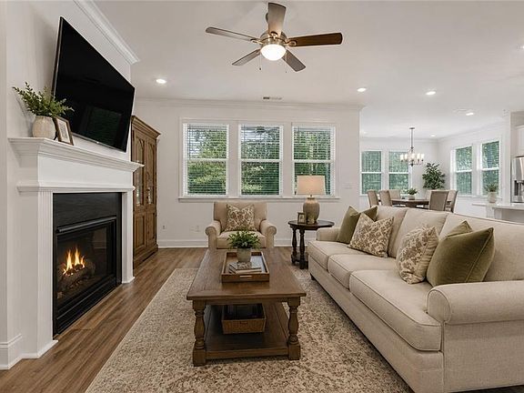 4th image of 3219 Shirecrest Ln