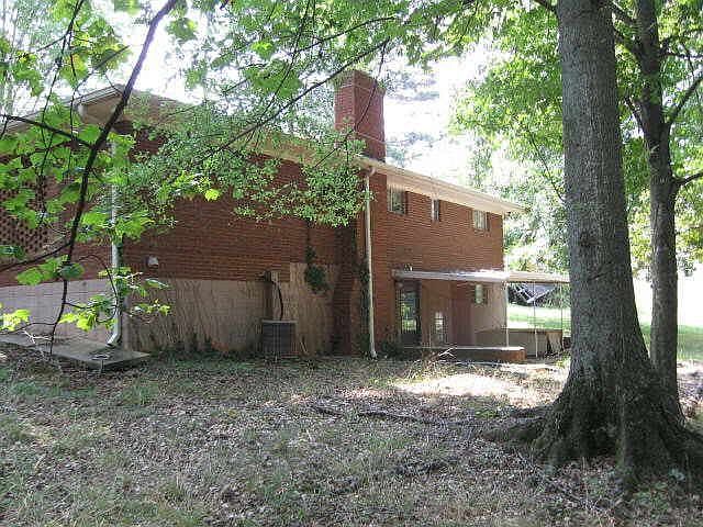 2nd image of 1344 Calvary Church Rd