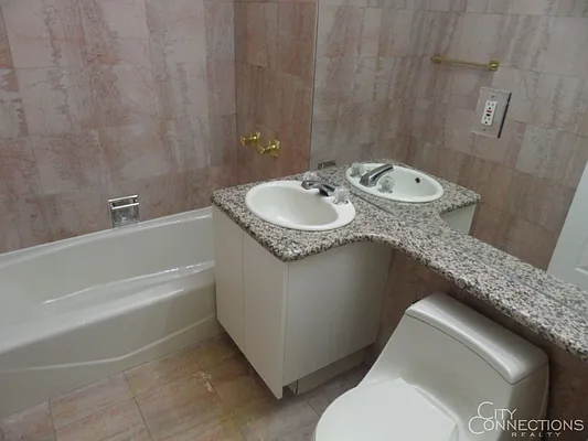 Rented by City Connections Realty | media 22