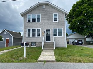55 Elmwood Ave APT 1, Swansea, MA 02777