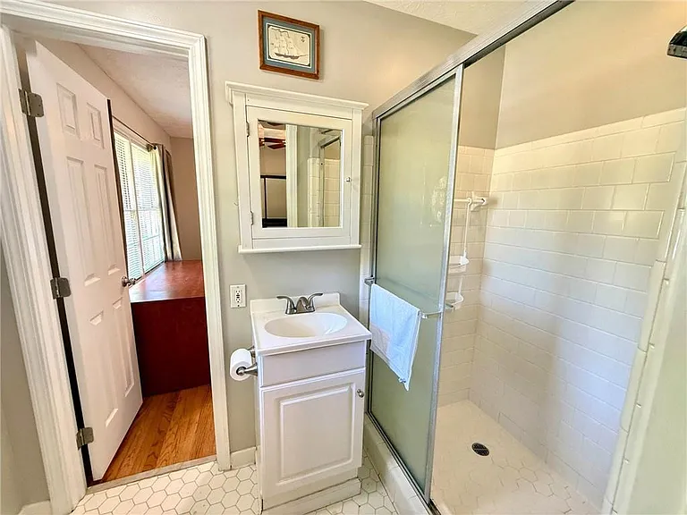 6725 Ridge Moore Dr — Photo 12