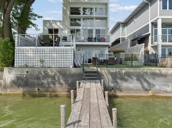 2101 N Shore Dr, Clear Lake, IA 50428