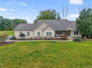 4810 Appaloosa Trl, Clay, NY 13041
