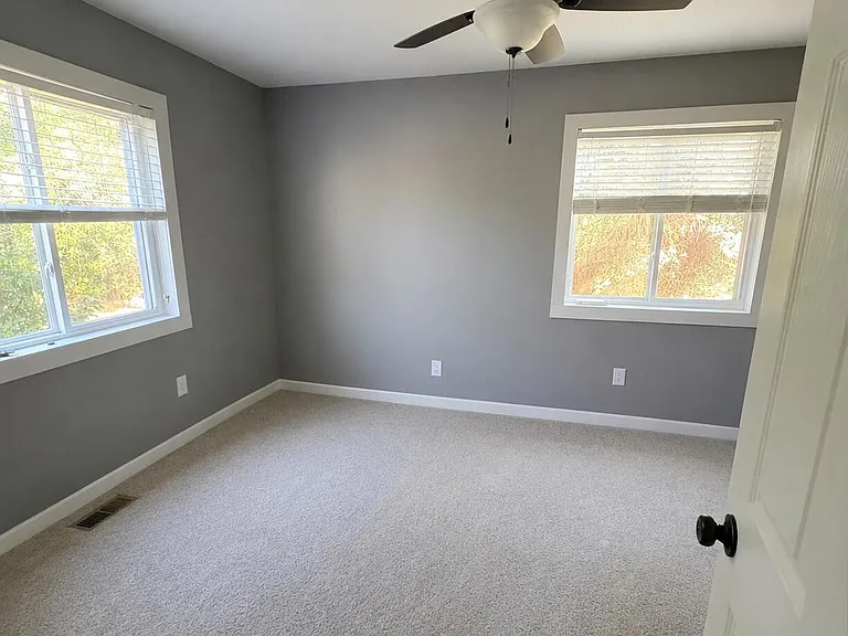 27 Par Dr — Photo 12