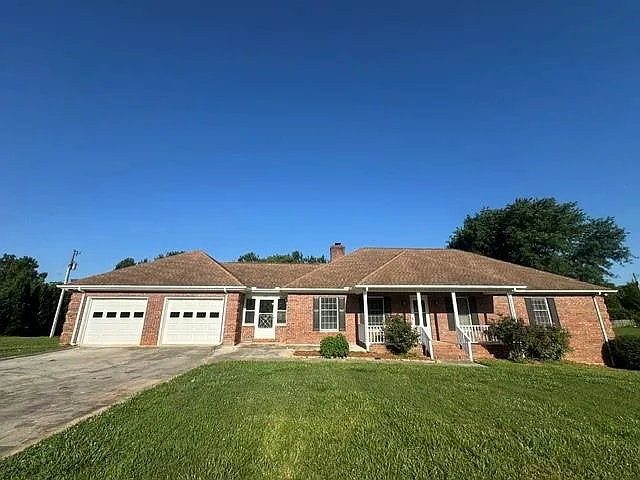 5677 Bentley Rd — Photo 3