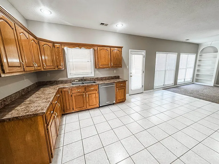 624 Landing Party Ln — Photo 6