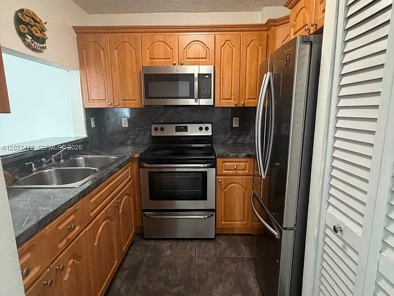 8185 NW 7th St #218 — Photo 8