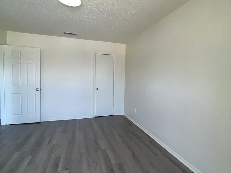 4501 Hunt Cir #B — Photo 8