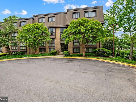 3rd image of 5101 Maris Ave APT 401
