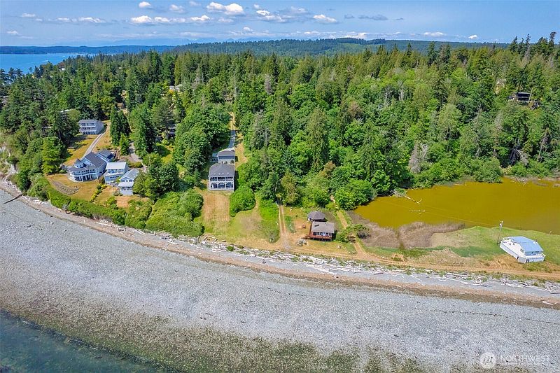 4th image of 20818 President Point Road NE