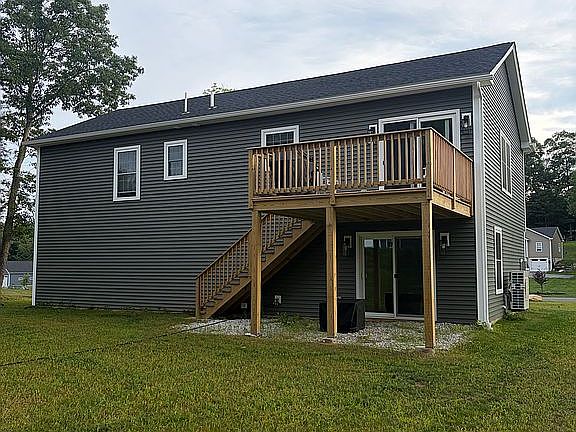 3rd image of 71 Donovan Dr
