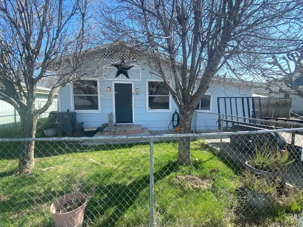 806 N Lincoln St, Taft, CA 93268