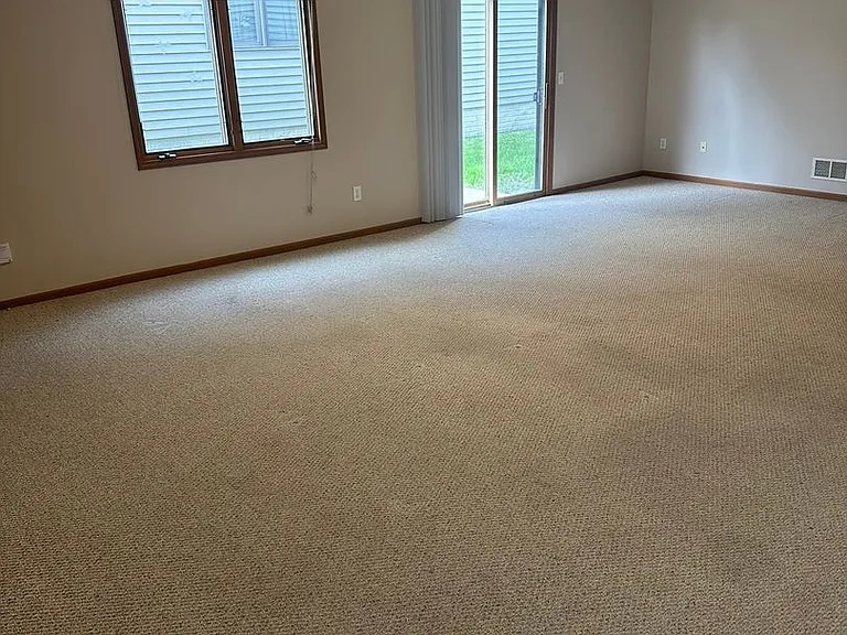 Kruse - 3209-11 Polaris Dr. — Photo 4