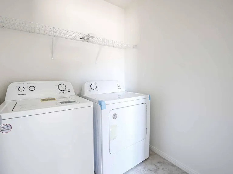 7087 Baza Ave — Photo 32