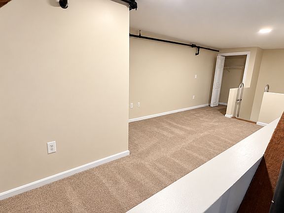 5th image of 15-17 Pleasant St #201