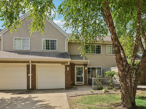 6855 Woodland Ave Unit 909, West Des Moines, IA 50266