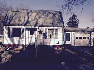 5 Rosebud St, Coventry, RI 02816