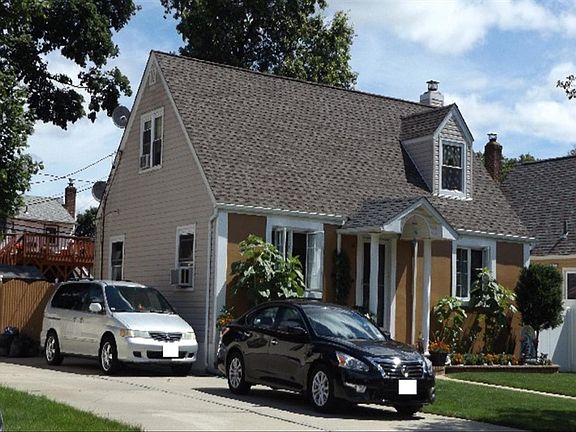 2nd image of 491 Hempstead Blvd