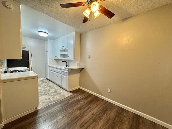 4th image of 4623 Palm Ave