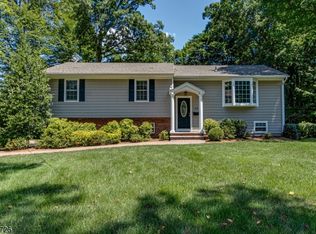 112 Oakland St, Berkeley Heights, NJ 07922